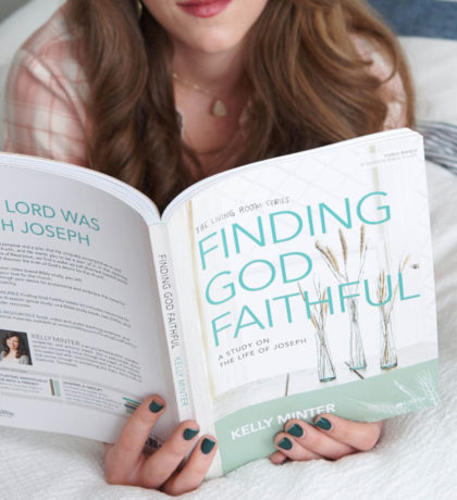 Finding God Faithful Online Bible Study Giveaway