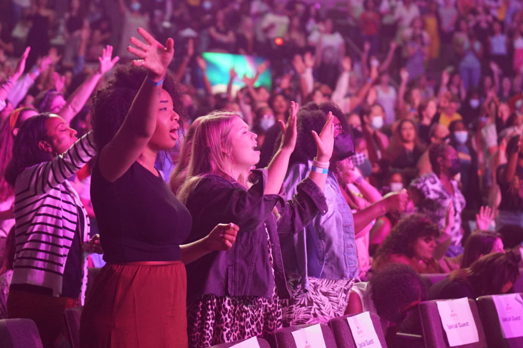 Worship at Glory event in Dallas, Tx