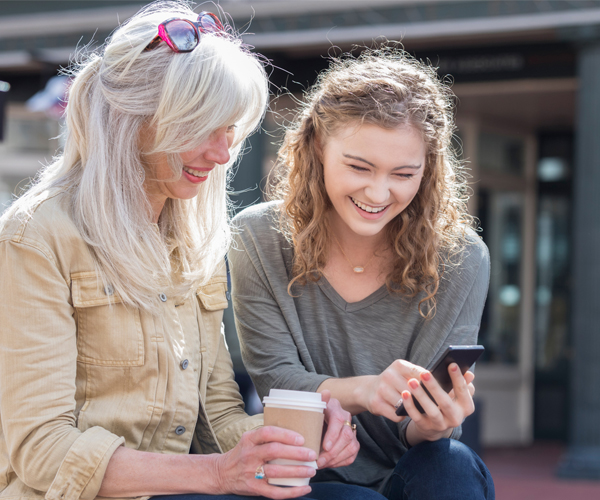 women in a mentoring relationship